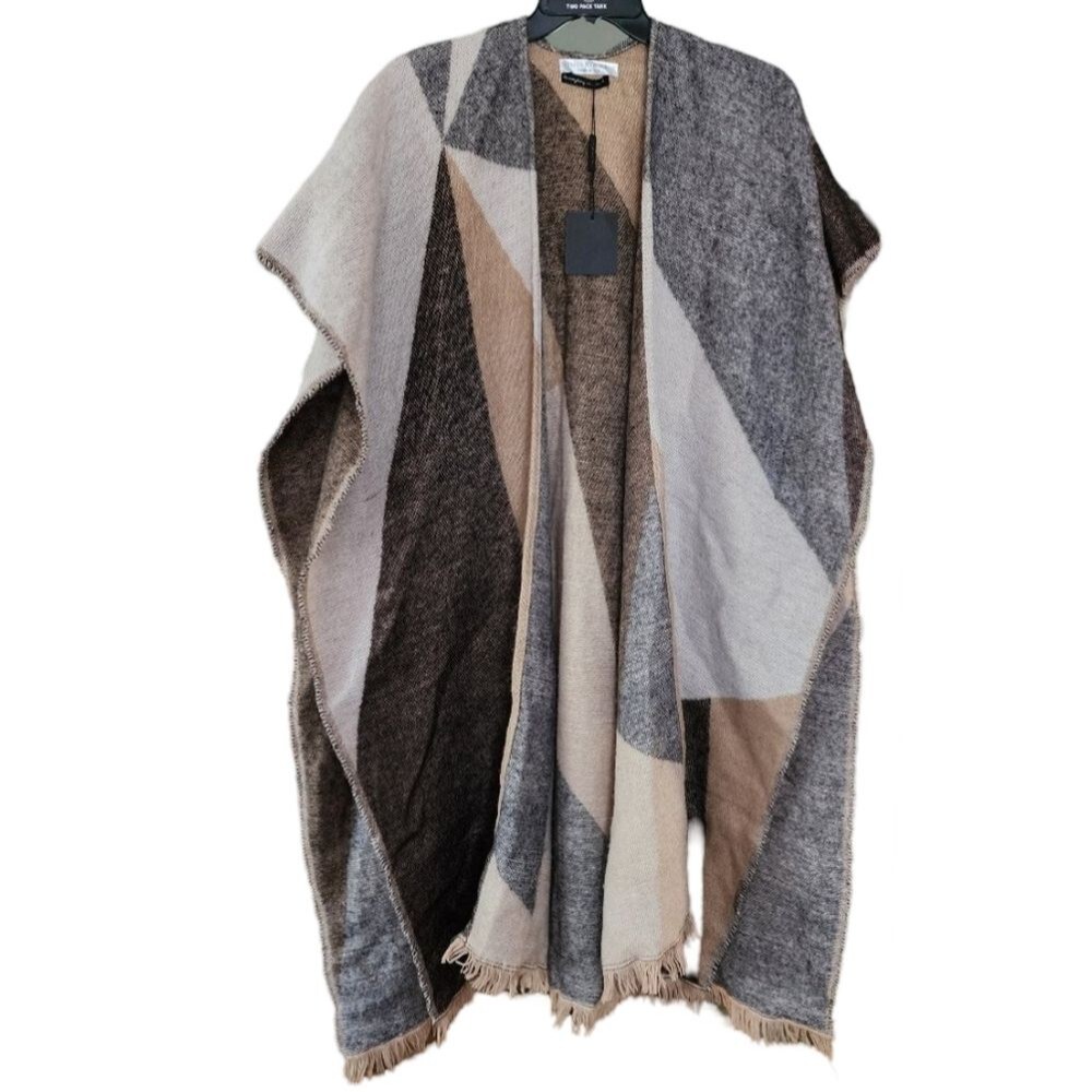 Woman to Women l NWT One Size Geometric Multicolor Poncho